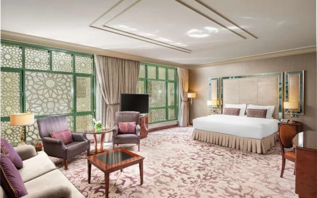 Madinah Hilton - photo 2