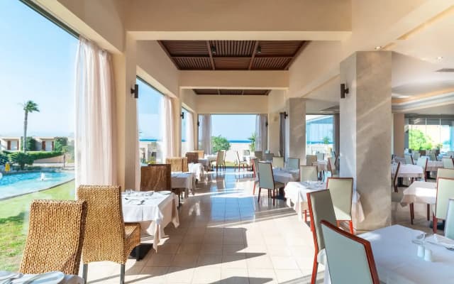 Kresten Royal Euphoria Resort - photo 1