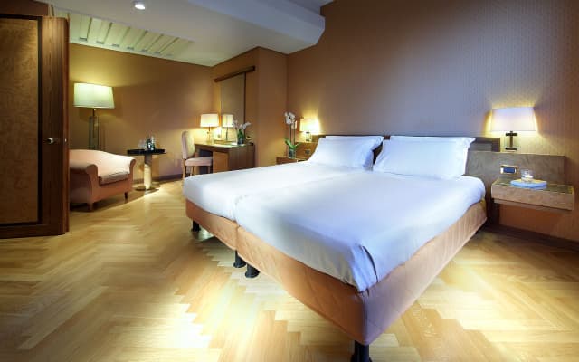 Exe Majestic Hotel - photo 1
