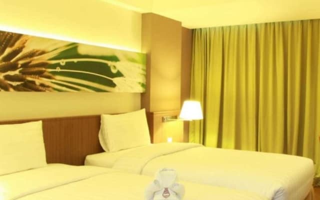 Soll Marina Hotel Serpong - photo 3