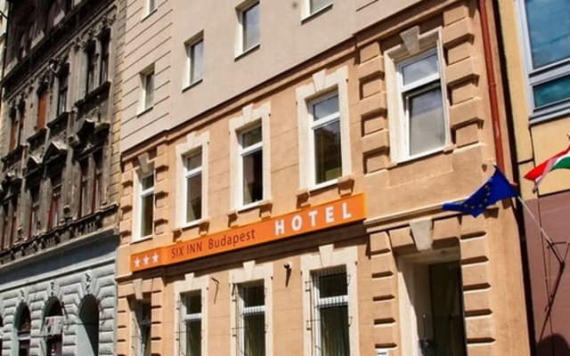 Six Inn Hotel - photo 1