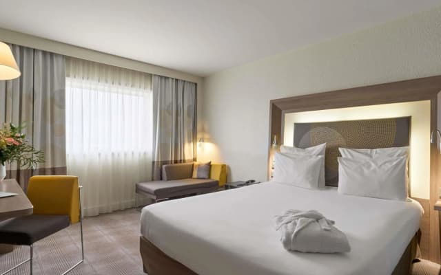 Novotel Paris La Défense Esplanade - photo 1