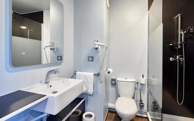 Hotel Campanile Nogent Sur Marne - photo 1