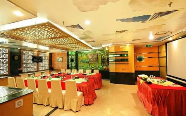 Golden Tulip Al Zahabi - photo 1