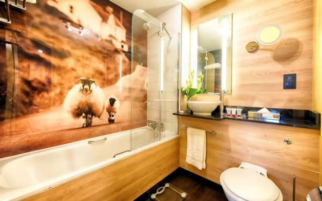 Leonardo Hotel Edinburgh Haymarket - photo 2