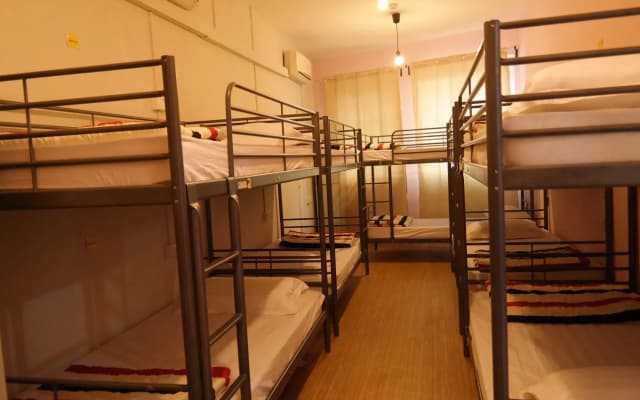 The Hive Singapore Hostel - photo 2