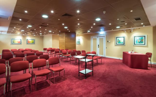 Radisson Blu Hotel - photo 3