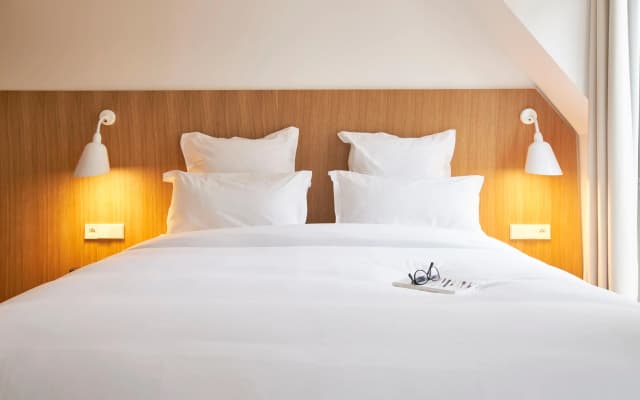 9Hotel Republique Hotel - photo 2