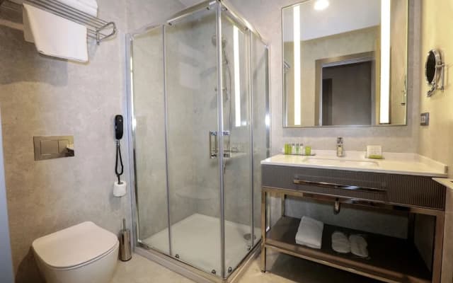 DoubleTree by Hilton Hotel Izmir Airport - photo 7