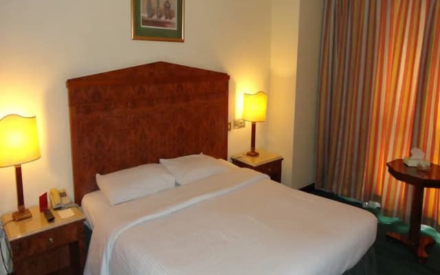 Elaf Taiba Hotel - photo 2