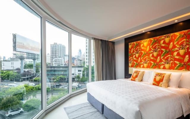 Hotel Clover Asoke - photo 1