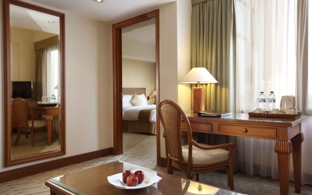 Aryaduta Lippo Village - photo 3