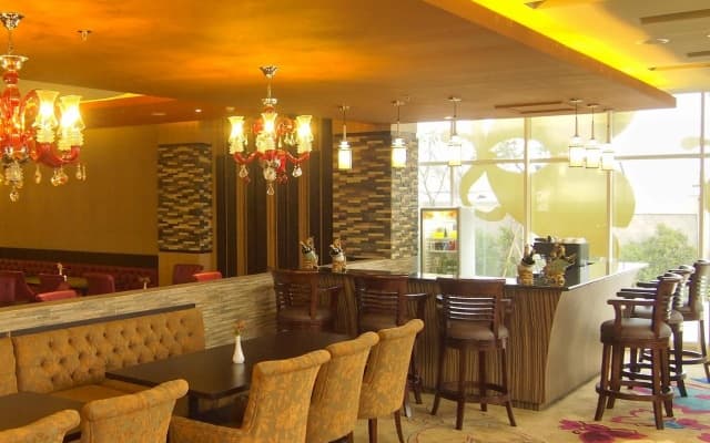 Sapphire Sky Hotel BSD City - photo 3