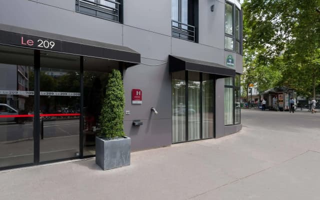 Hôtel Le 209 Paris Bercy - photo 1