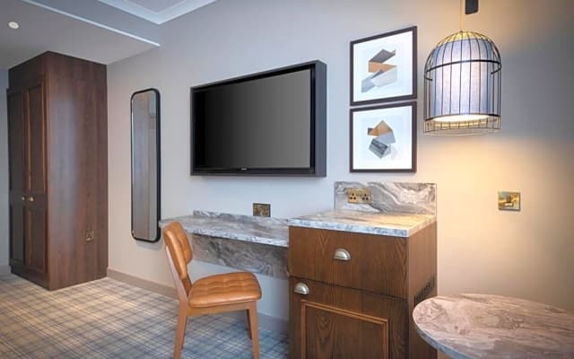 Leonardo Royal Hotel Edinburgh - photo 4