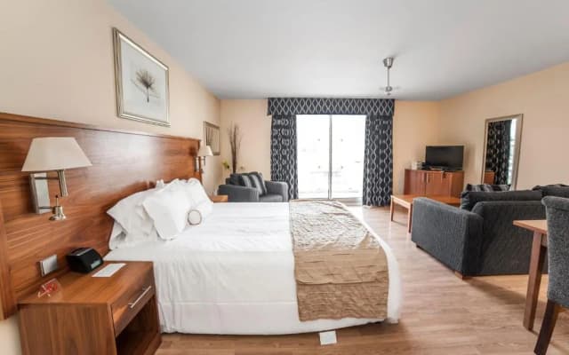 Royal Regency Paris Vincennes - photo 9