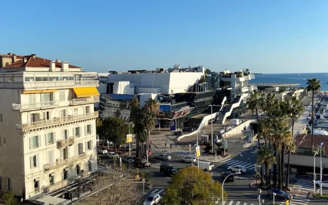 Hotel Splendid Cannes - photo 2