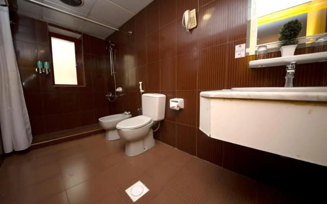 Mount Royal Hotel - photo 2