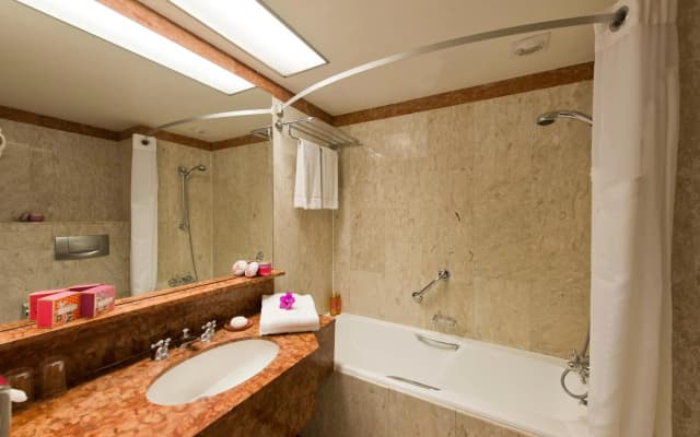 Holiday Inn Nice by IHG - photo 4