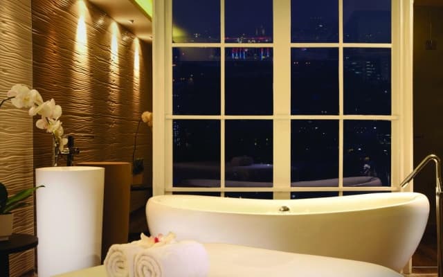 Hotel Gran Mahakam - photo 2