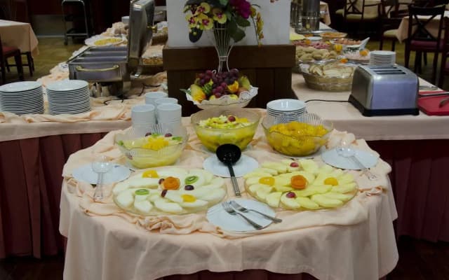 VIP Executive Zurique Hotel - photo 4