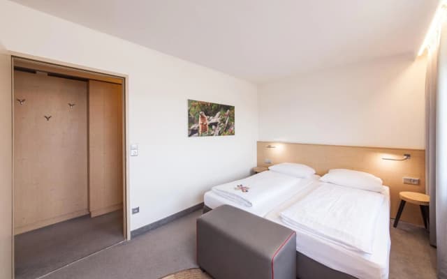 Sure Hotel by Best Western Muenchen Hauptbahnhof	 - photo 4