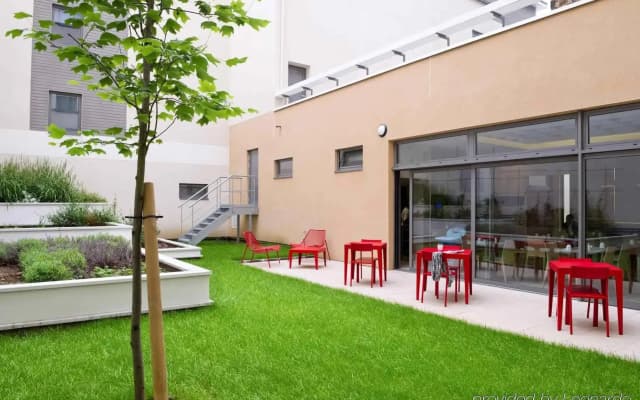 Aparthotel Adagio Paris Vincennes - photo 1