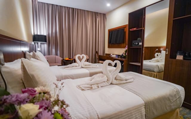 Emaar Elite Hotel - photo 3