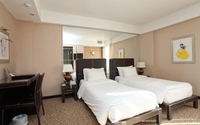 Cartoon Hotel - photo 2