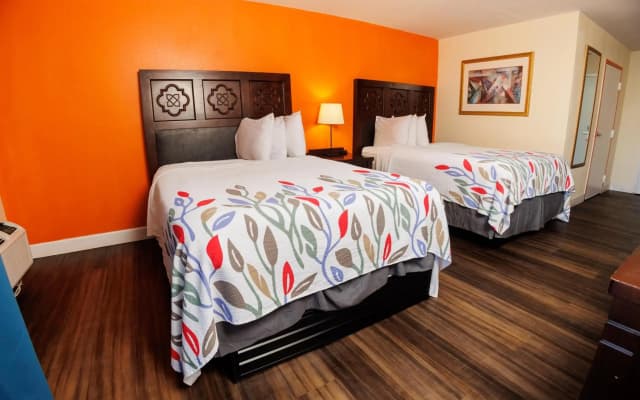 Rosen Inn Lake Buena Vista - photo 5