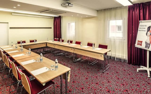 ibis Praha Old Town - photo 2