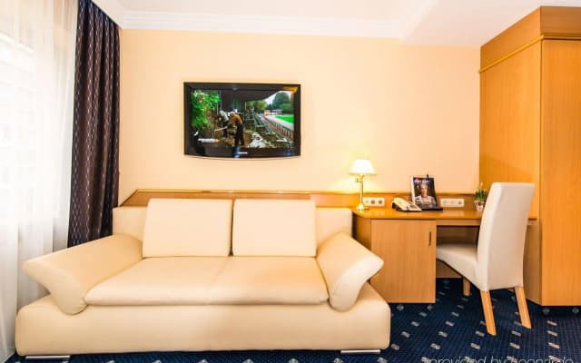 Hotel Royal - photo 2