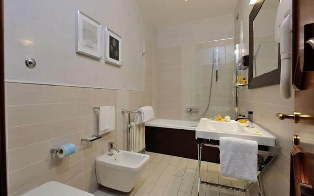 Roma Hotel - photo 9