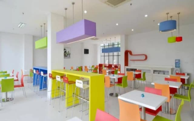POP! Hotel Airport Jakarta - photo 2