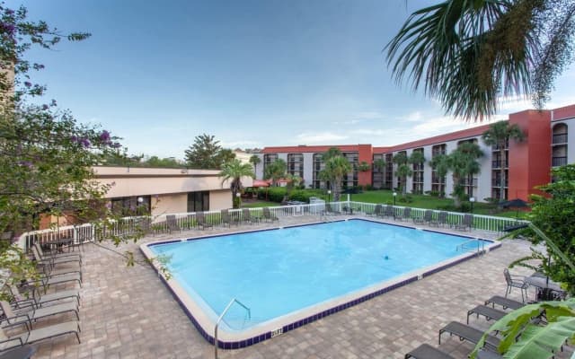 Grand Hotel Orlando at Universal Blvd - Shuttle to Theme Parks - photo 4