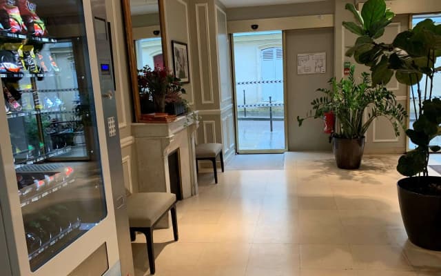 Hotel Central Saint Germain - photo 1