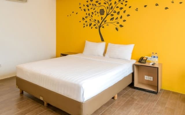 Yellow Bee Tangerang - photo 15
