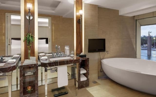 Hotel Indonesia Kempinski Jakarta - photo 4