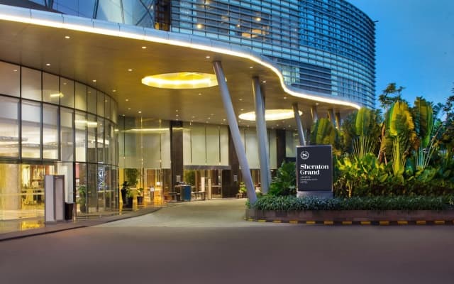 Sheraton Grand Jakarta Gandaria City Hotel - photo 2