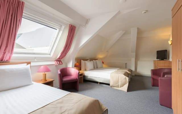Rho Hotel - photo 4