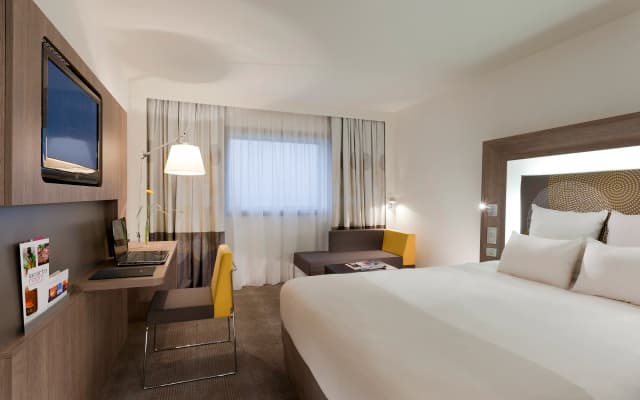 Novotel Paris La Défense Esplanade - photo 2