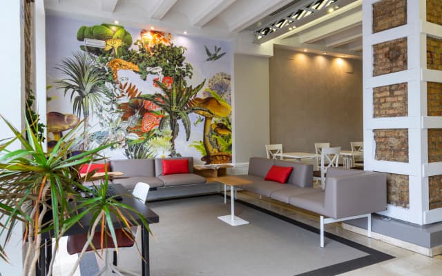 Atarazanas Málaga Boutique Hotel - photo 2