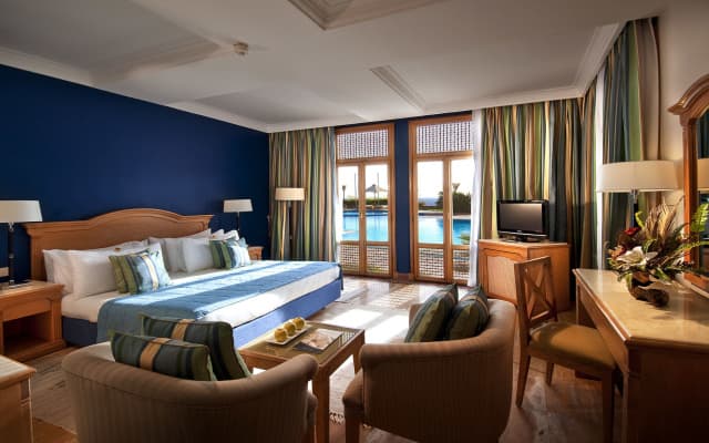 Reef Oasis Beach Resort - photo 3