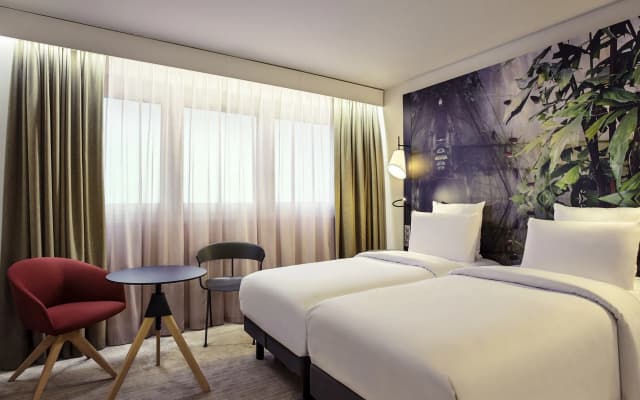 Hotel Mercure Paris La Défense - photo 2