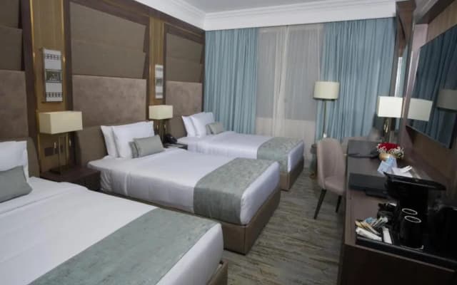 Dar Al Eiman Al Haram Hotel - photo 1