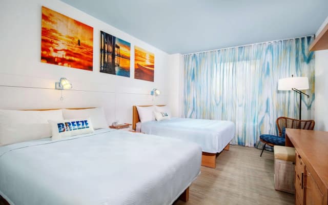 Universal's Endless Summer Resort - Dockside Inn and Suites - photo 2