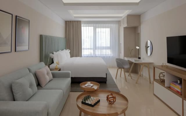 Staybridge Suites Dubai Internet City, an IHG Hotel - photo 3