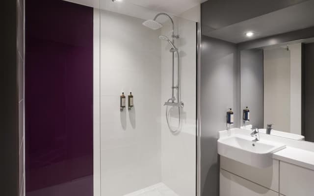 Premier Inn Manchester City Centre West - photo 3