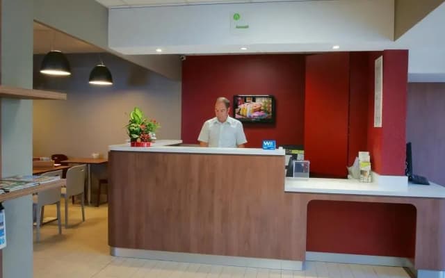 Campanile Creteil Centre - photo 3