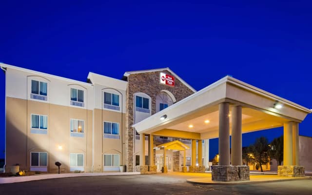 Best Western Plus Montezuma Inn & Suites - photo 3